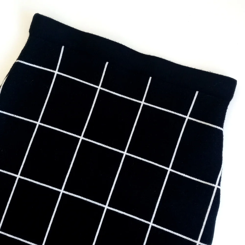 Mid Century Modern Navy Blue & White Grid Nylon Blend Pencil Straight Skirt S